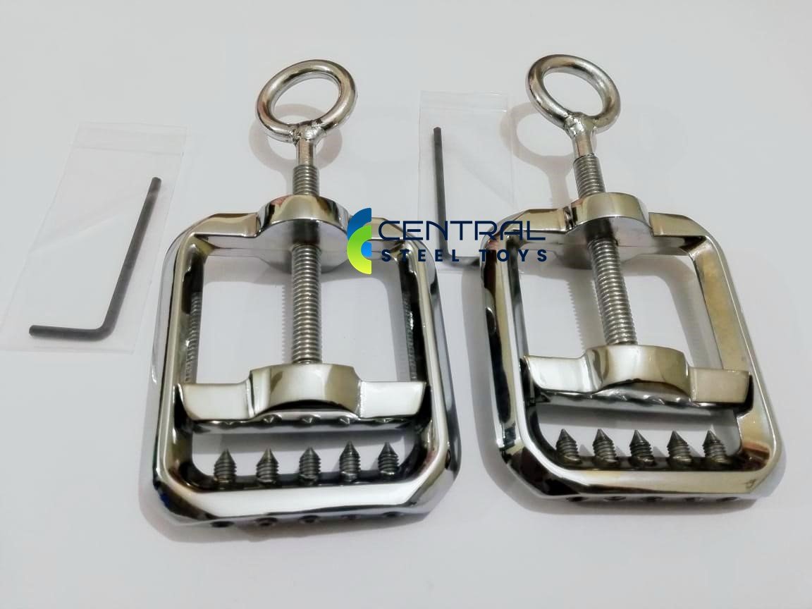 Adjustable Ball Crusher with Spikes